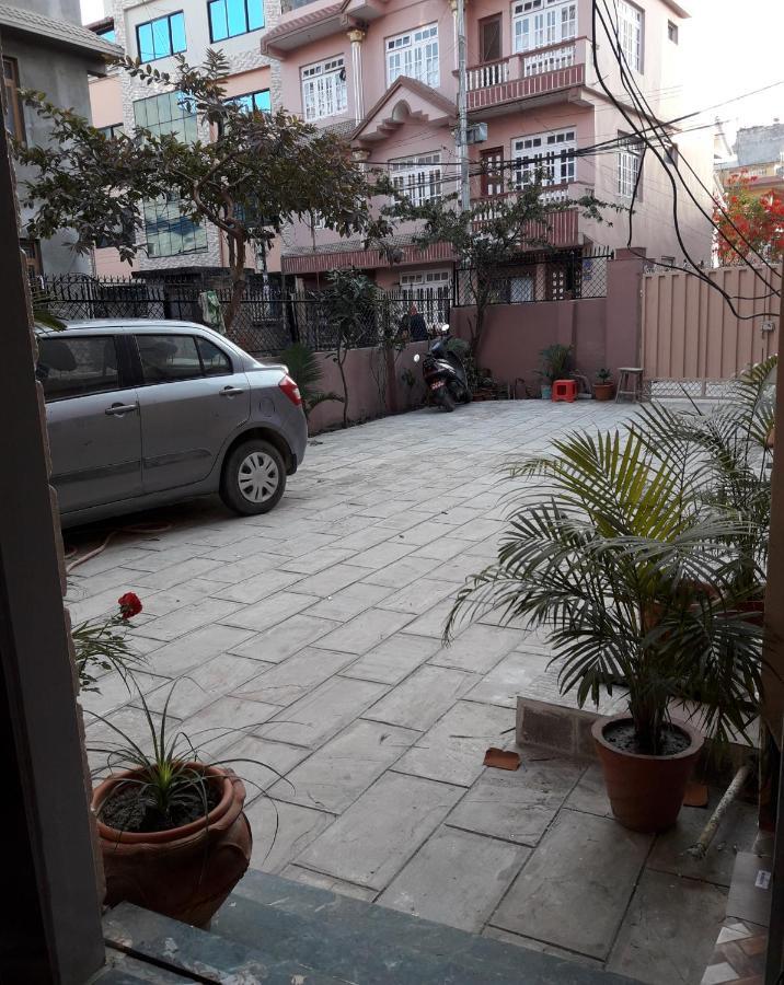 Apartment Rupas Kathmandu Exterior foto